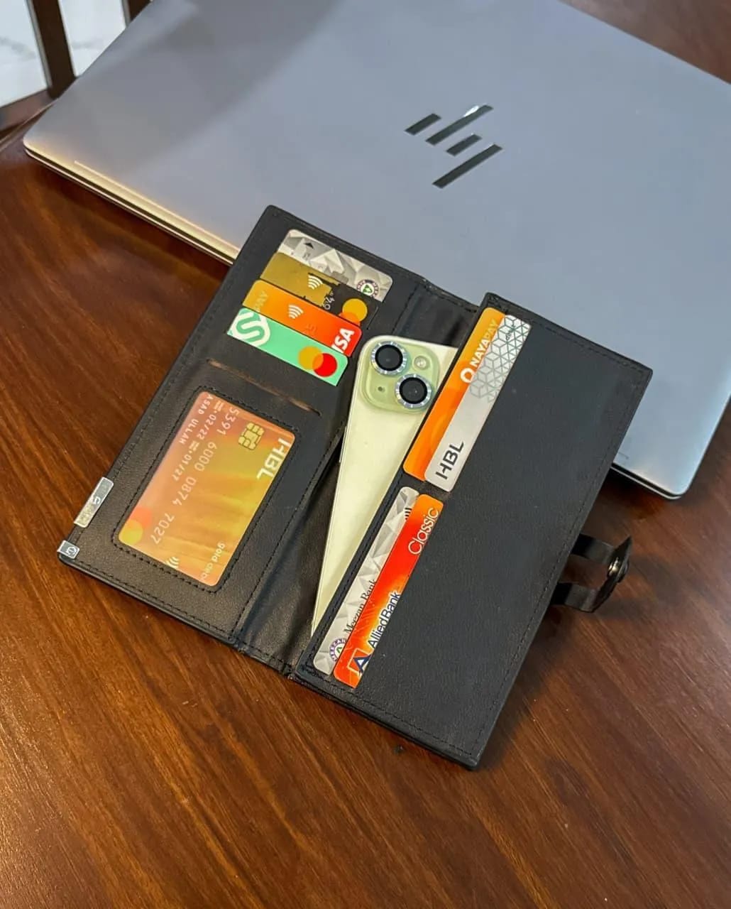 Classic Men's Genuine Leather Bifold Wallet - Premium Slim Pocket Organizer with ID Window - Black and Brown.