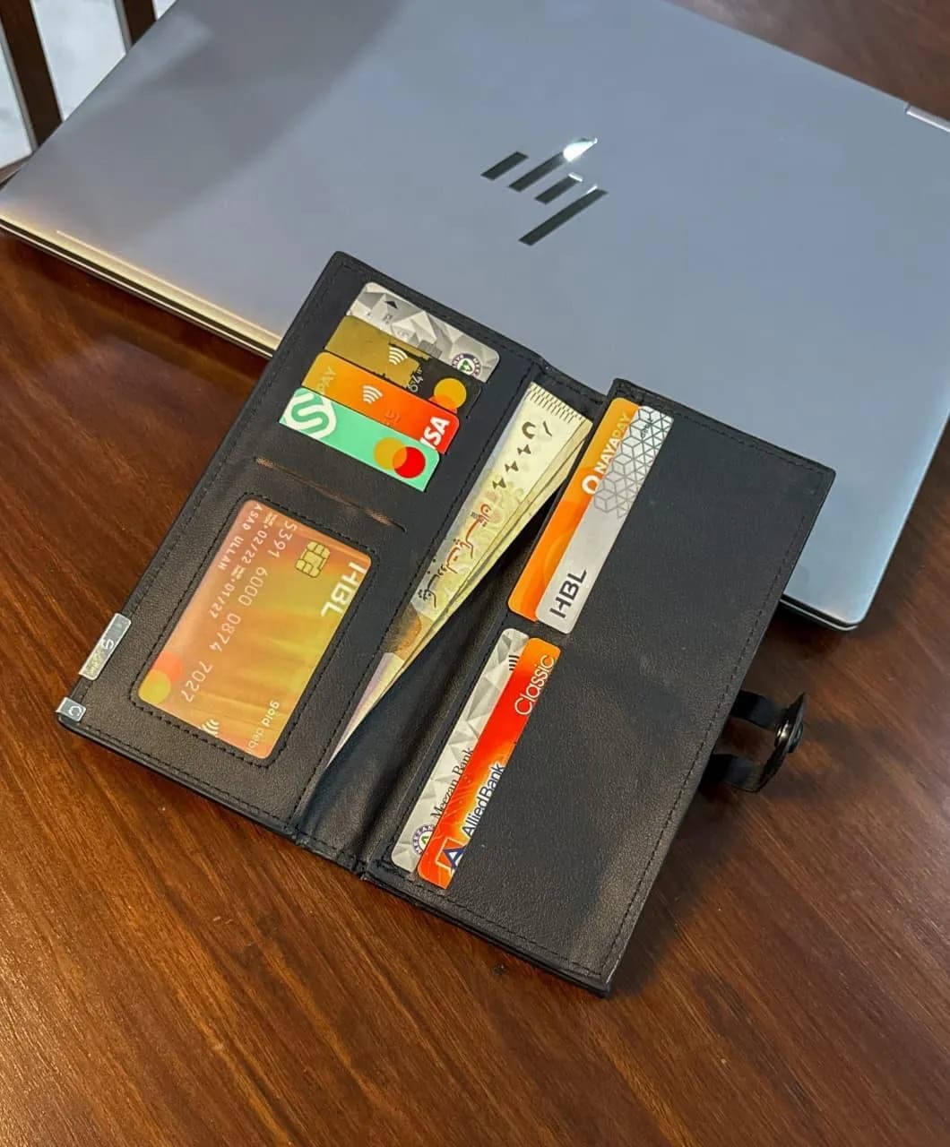 Classic Men's Genuine Leather Bifold Wallet - Premium Slim Pocket Organizer with ID Window - Black and Brown.